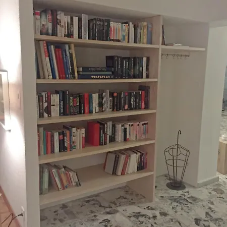 Promenade Apartment *